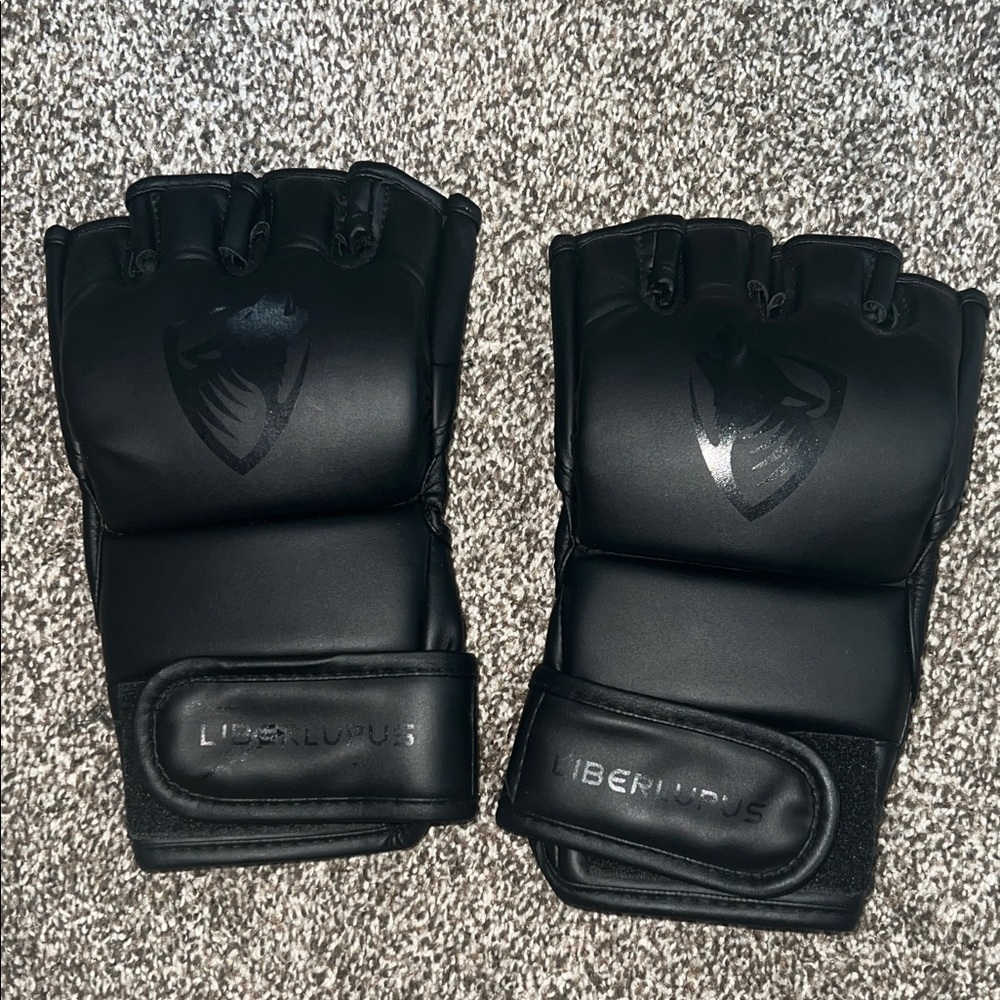 Liberlupus Black MMA Gloves L/XL
